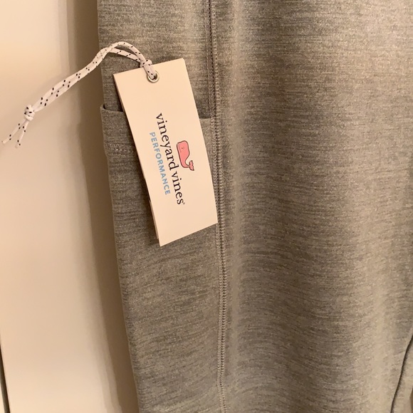 NWDT Vineyard Vines Performance 7/8 Leggings in Sharkskin gray, size L - Picture 2 of 9